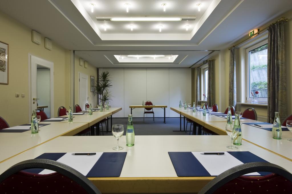 Hotel Munich North Нойфарн-бай-Фрайзинг Бизнес фото
