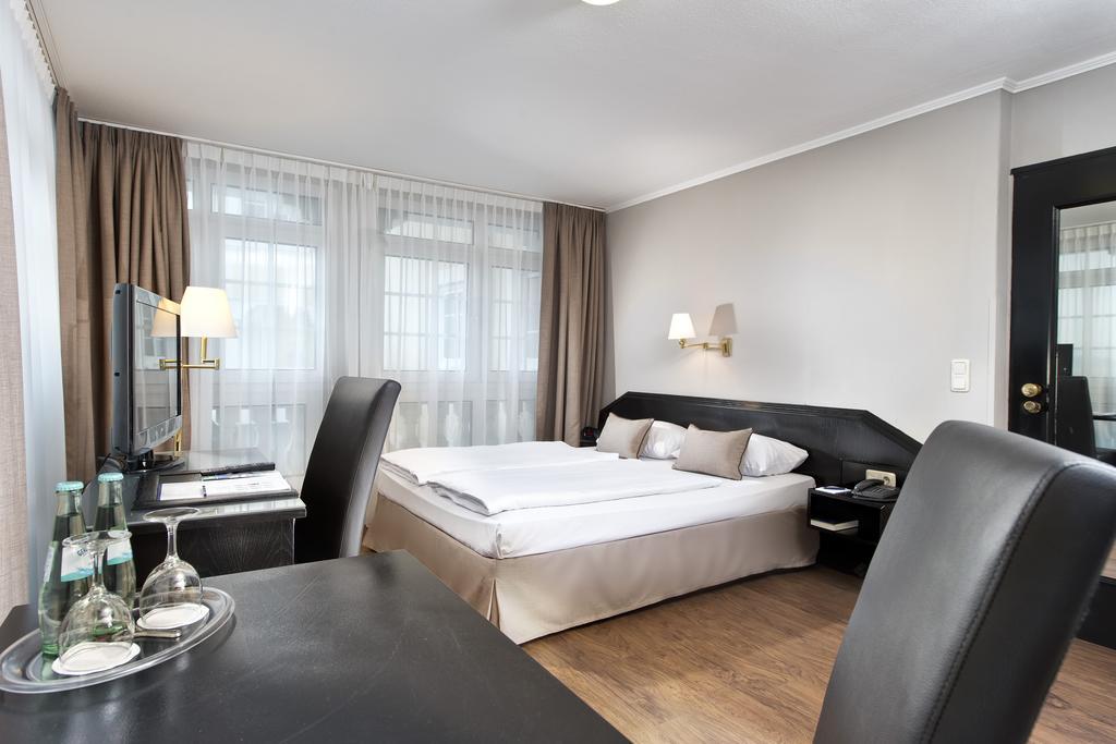 Hotel Munich North Нойфарн-бай-Фрайзинг Номер фото